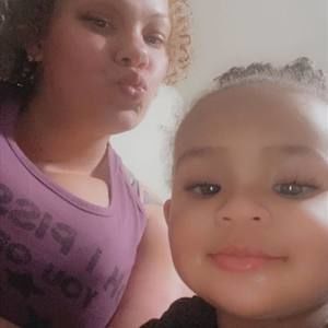 Meet your Posher, Ella